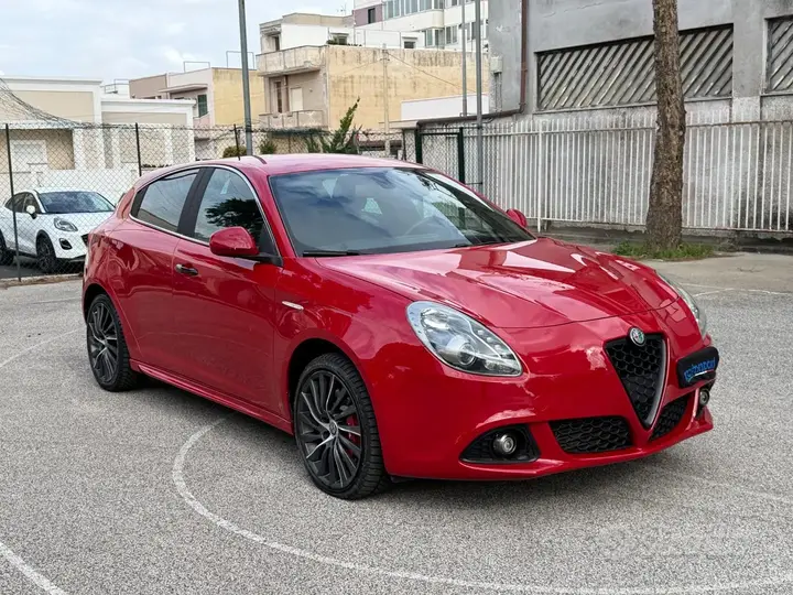Alfa Romeo Giulietta 2015 photo 3