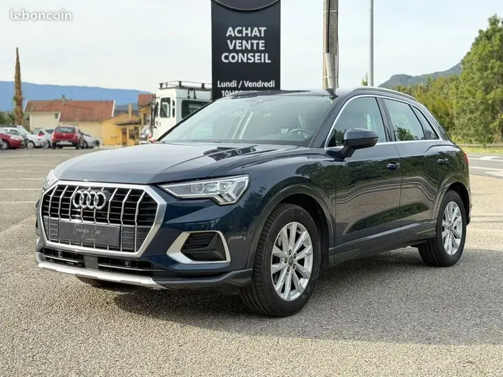 Audi Q3 2019 photo 3