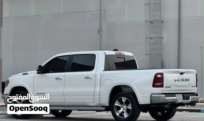 Dodge Ram Laramie 2021 photo 3