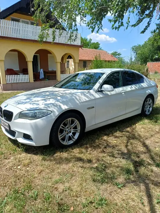 BMW 5 Series 2010 photo 2