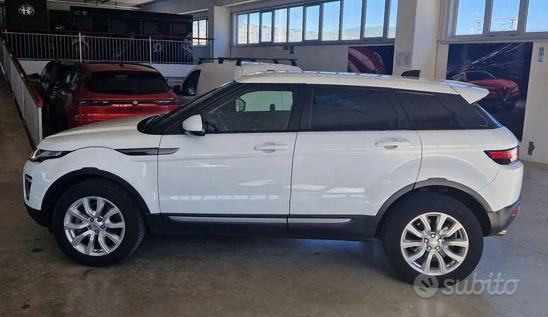 Land Rover Range Rover Evoque 2017 photo 3