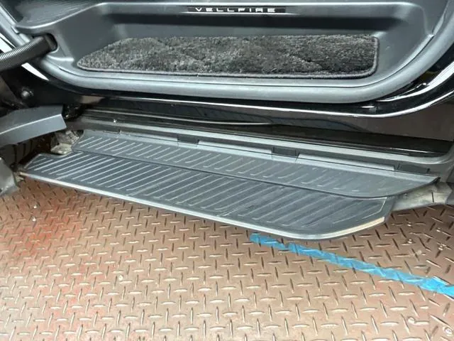 Toyota Vellfire Hybrid 2024 photo 5