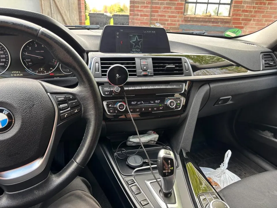 BMW 320I