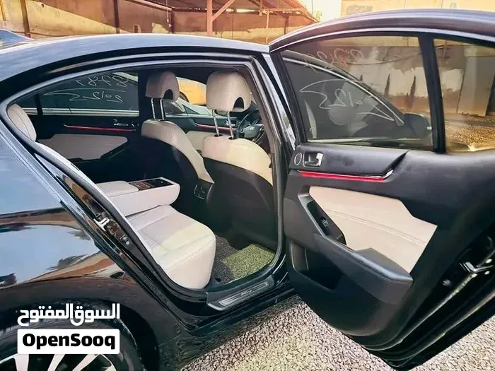 Kia Cadenza 2012 photo 4