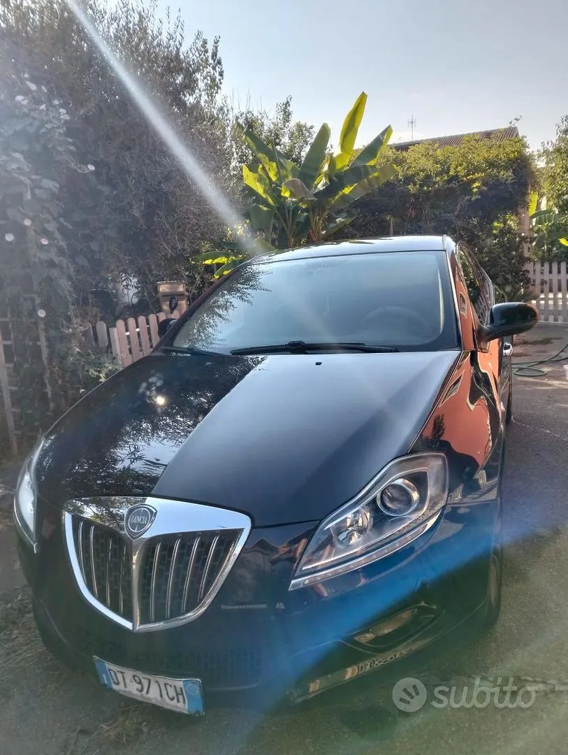 Lancia Delta 2008 photo 2