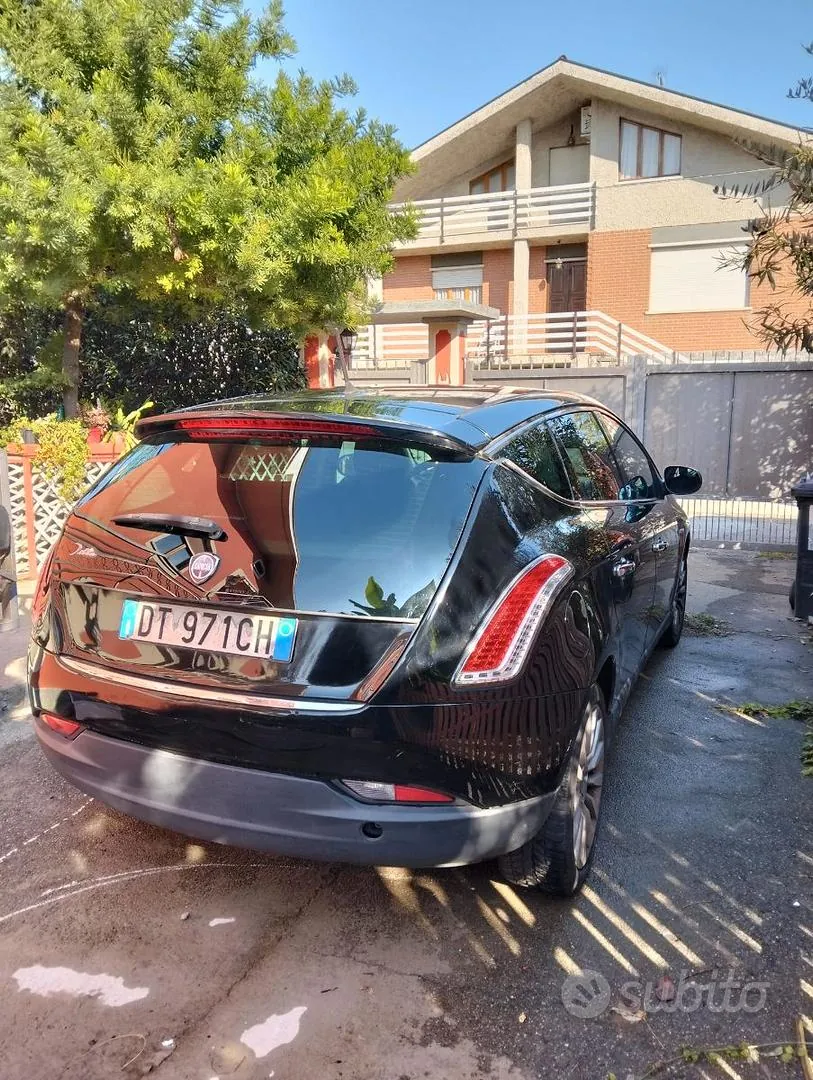 Lancia Delta 2008 photo 4