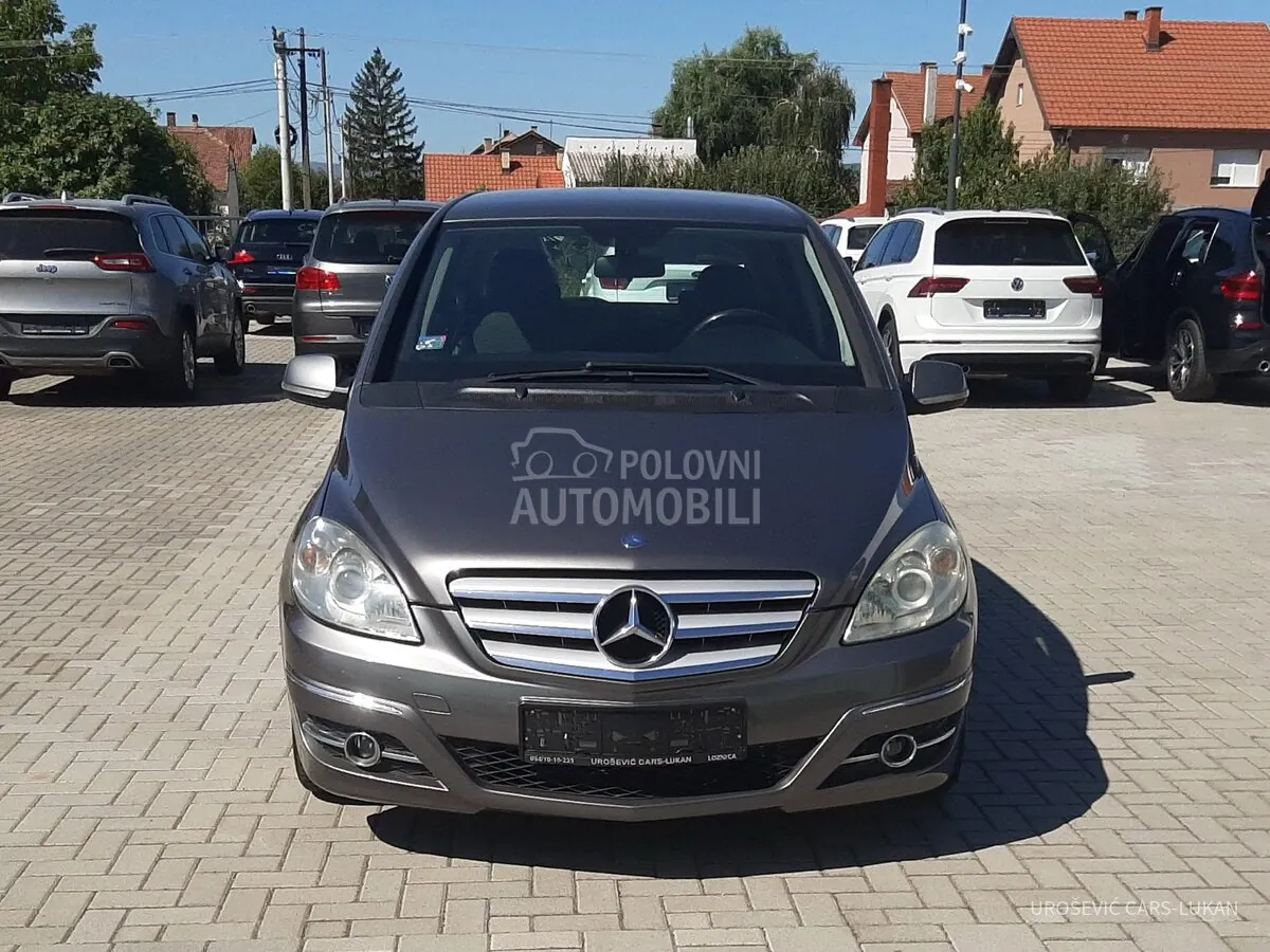 Mercedes-Benz B 180 2010 photo 5