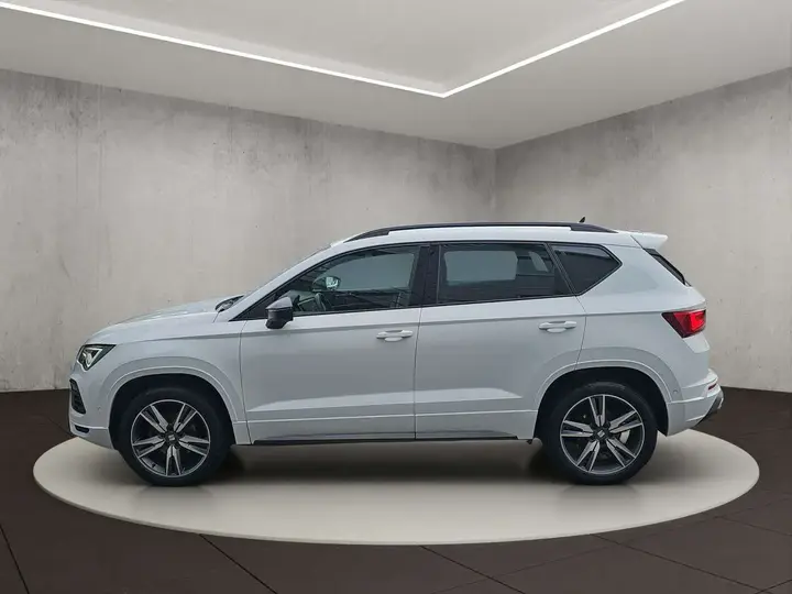 Seat Ateca 2023 photo 2