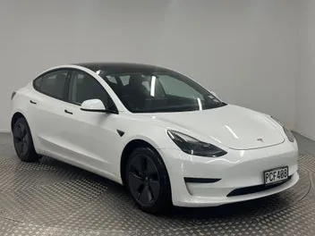 Tesla Model 3 2022 photo 2