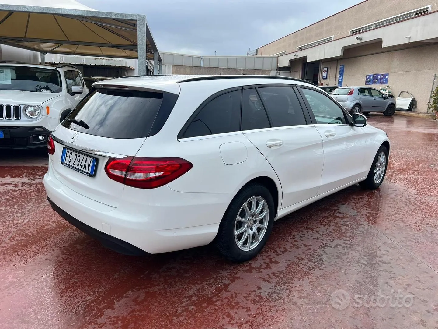 Mercedes-Benz C-Class 2016 photo 4