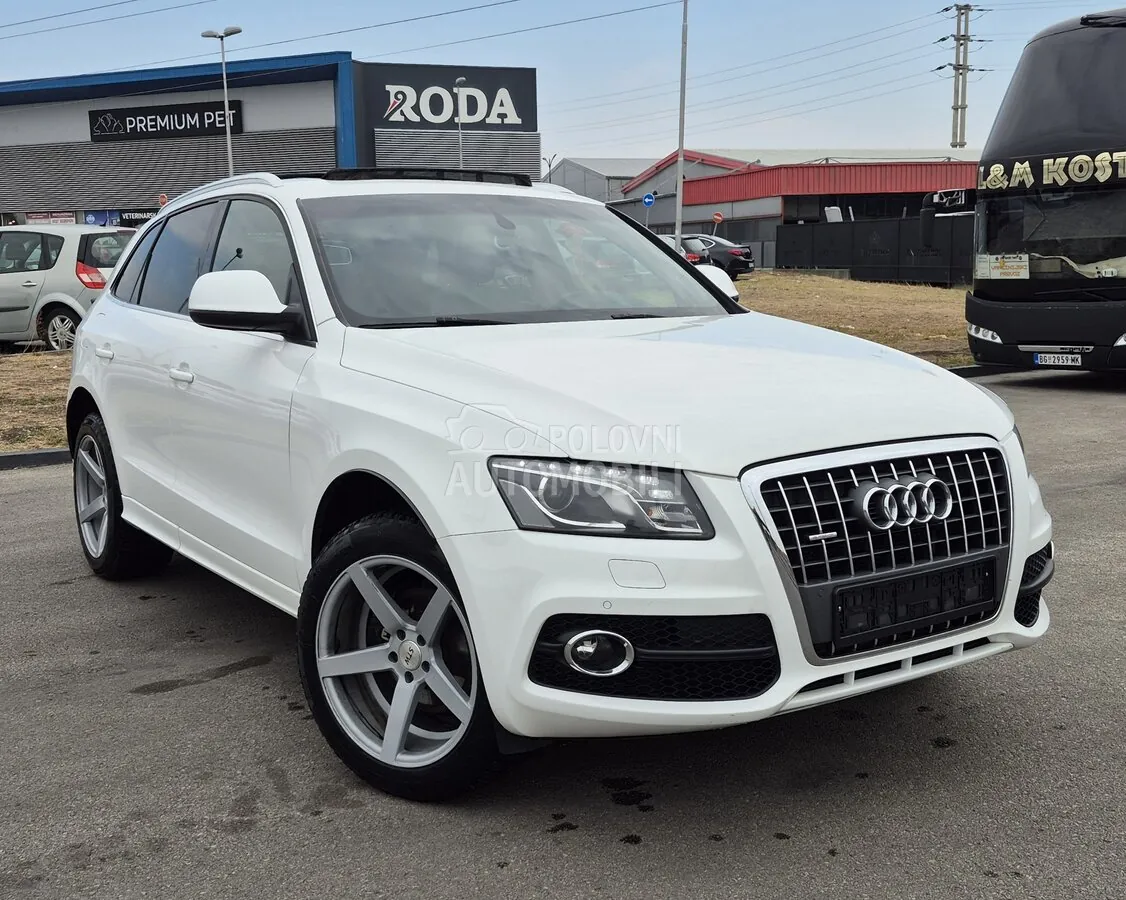 Audi Q5 2010 photo 4