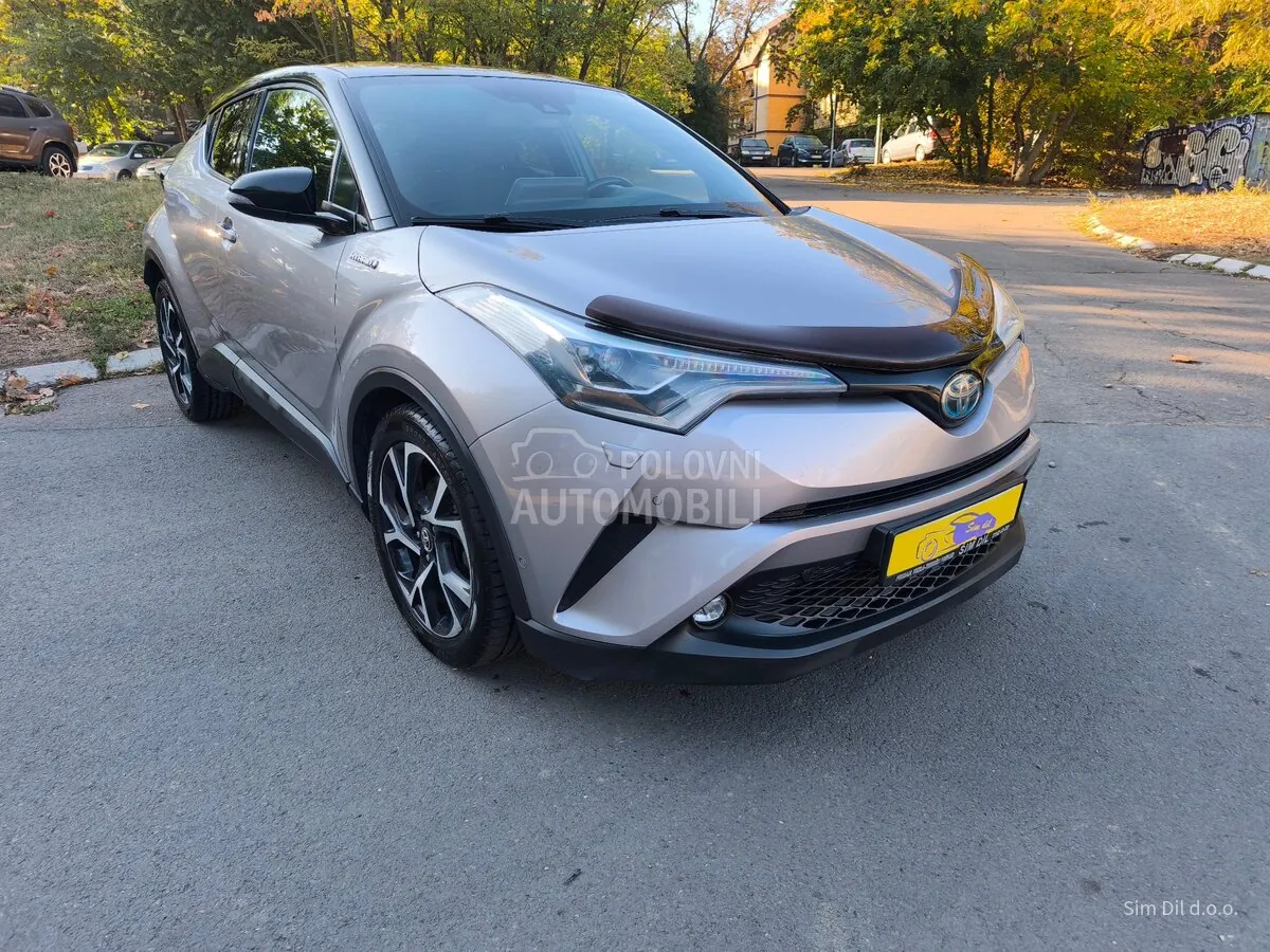Toyota C-Hr 2019 photo 2