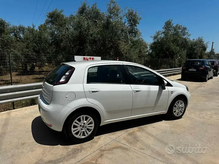 Fiat Punto 2014 photo 5