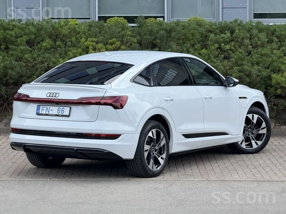 Audi E-Tron 2022 photo 3