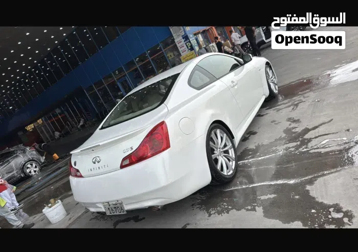 Infiniti G37