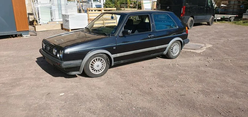 Volkswagen Golf 2