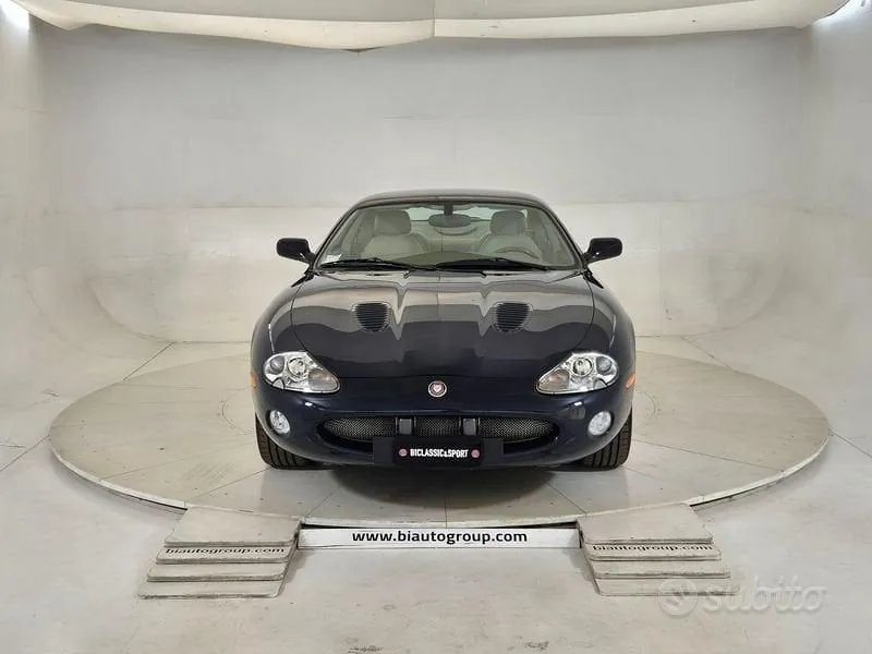 Jaguar Xk 2002 photo 2