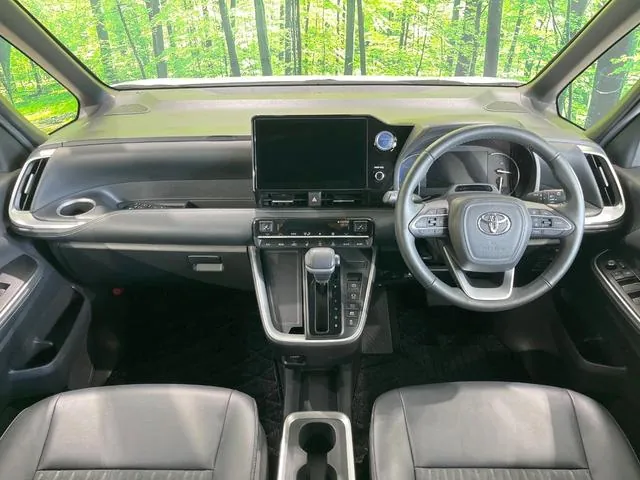 Toyota Corolla Hybrid Sz 2023 photo 2