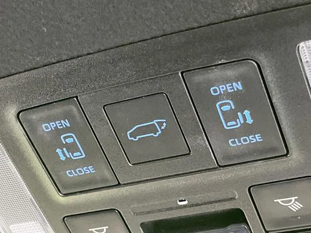 Toyota Corolla Hybrid Sz 2023 photo 5
