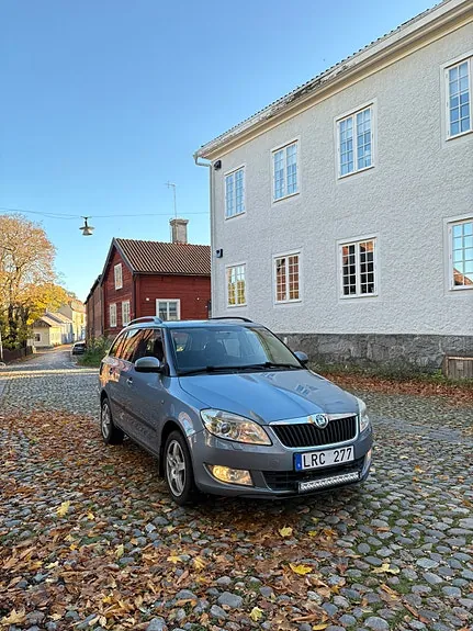 Skoda Fabia 2012 photo 3