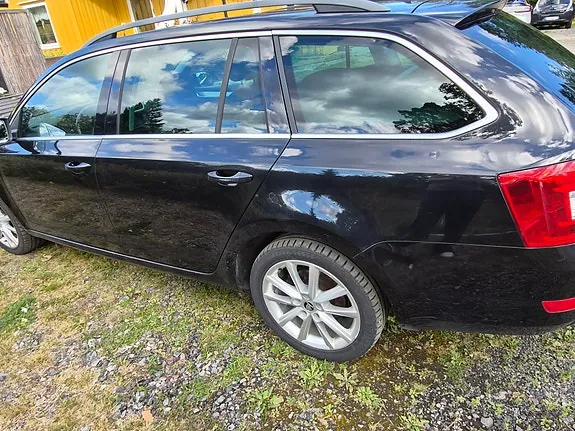 Skoda Octavia 2015 photo 5