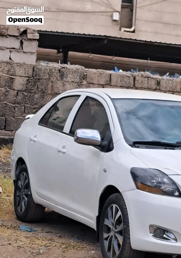 Toyota Yaris 2007 photo 2