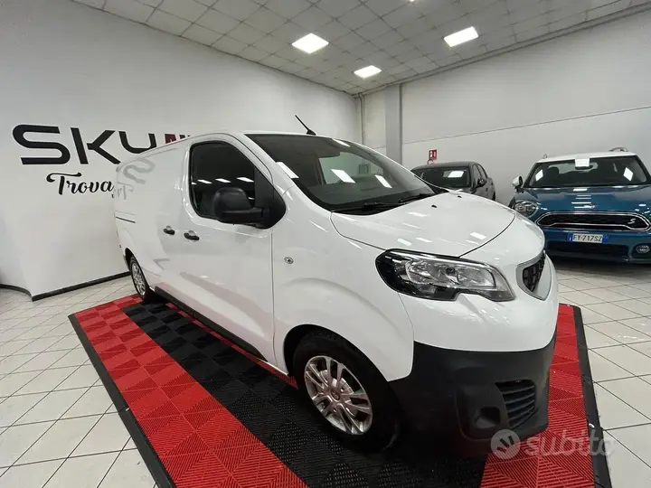 Peugeot Expert 2021 photo 2
