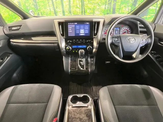 Toyota Alfaard 2.5S Type Gold Ii 2021 photo 2
