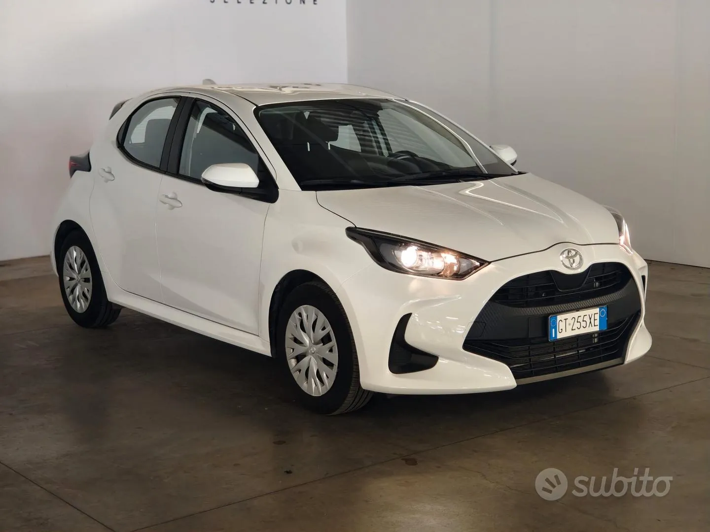 Toyota Yaris 2024 photo 2