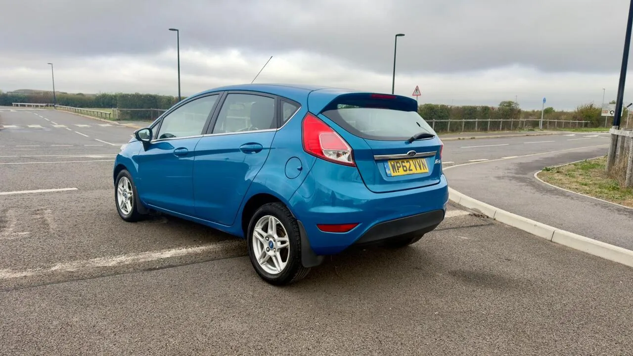 Ford Fiesta 2013 photo 5