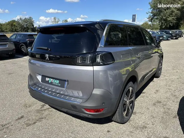 Peugeot 5008 2021 photo 5