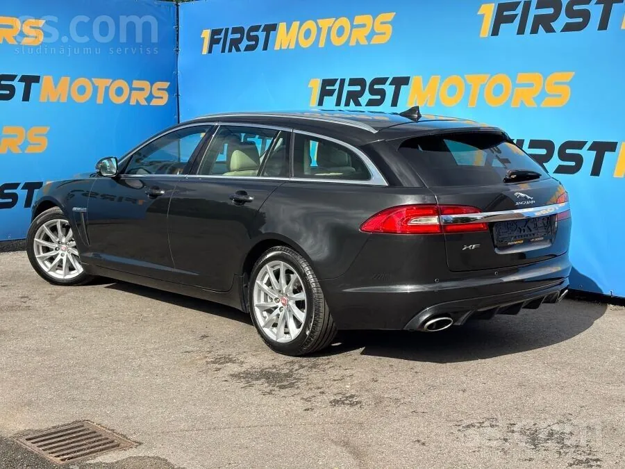 Jaguar Xf Sportbrake 2016 photo 2