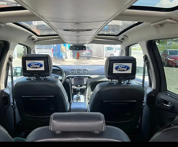Ford Galaxy 2010 photo 5