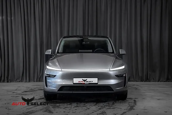 Tesla Model Y 2025 photo 5