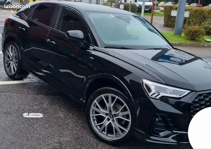 Audi Q3 2020 photo 2