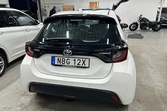 Toyota Yaris 2023 photo 4