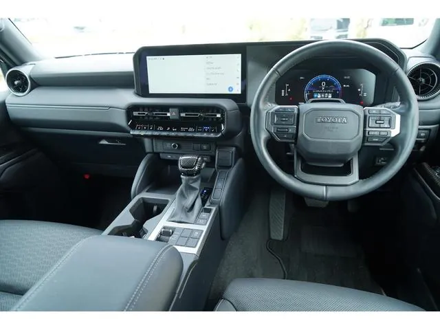 Toyota Land Cruiser 250 2024 photo 3