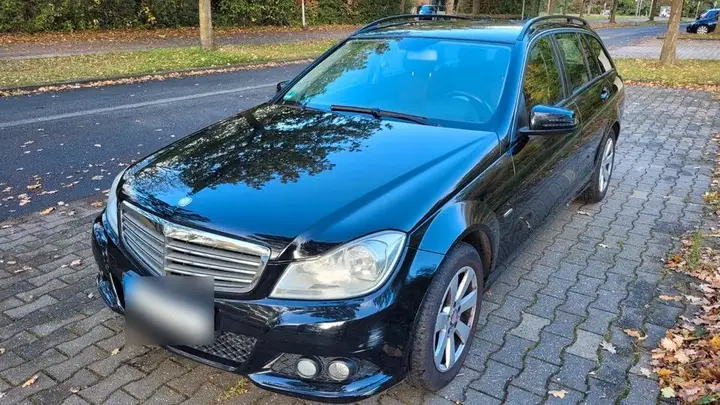 Mercedes-Benz C200