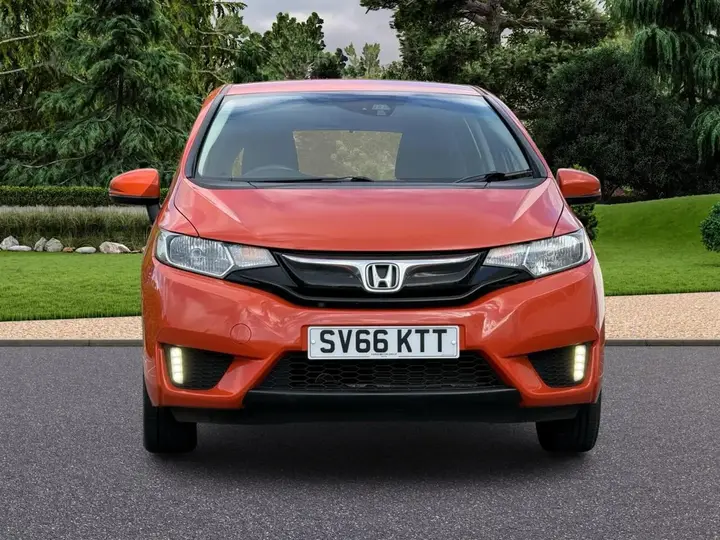 Honda Jazz 2016 photo 2