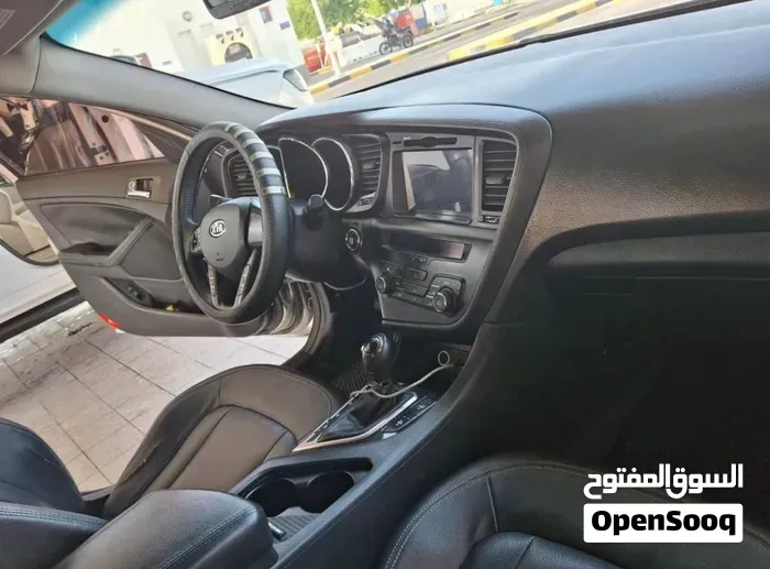 Kia K5 2012 photo 2