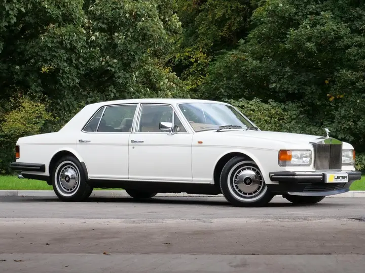 Rolls-Royce Silver Spirit