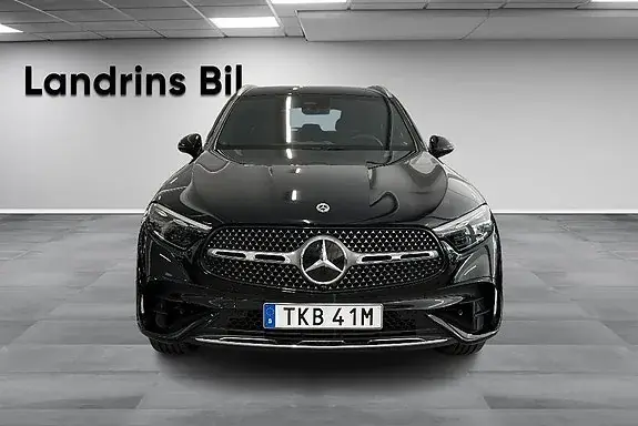 Mercedes-Benz Glc 300 E 2026 photo 2