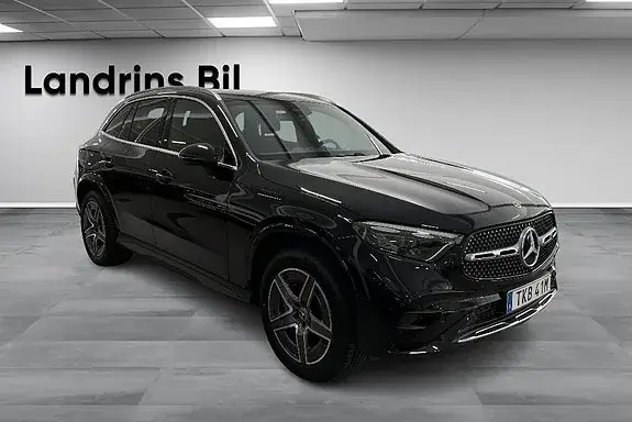 Mercedes-Benz Glc 300 E 2026 photo 3