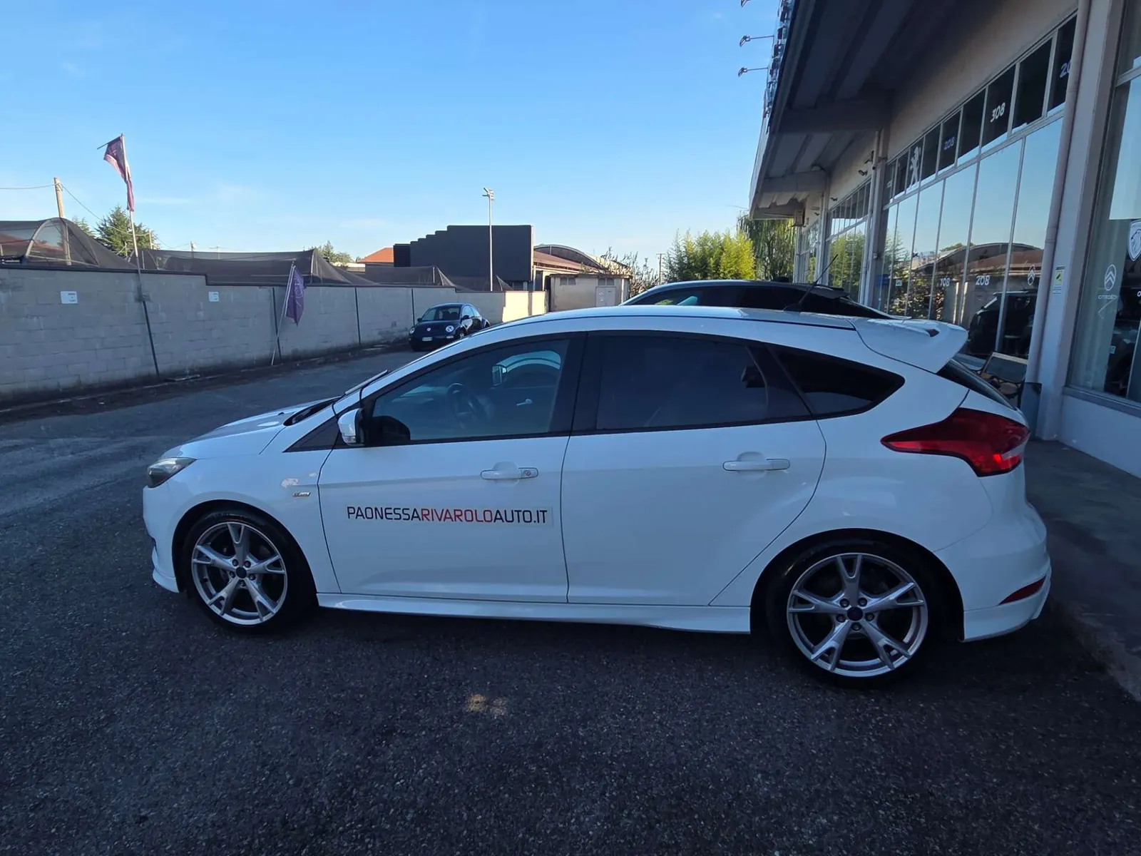 Ford Focus 2017 photo 2
