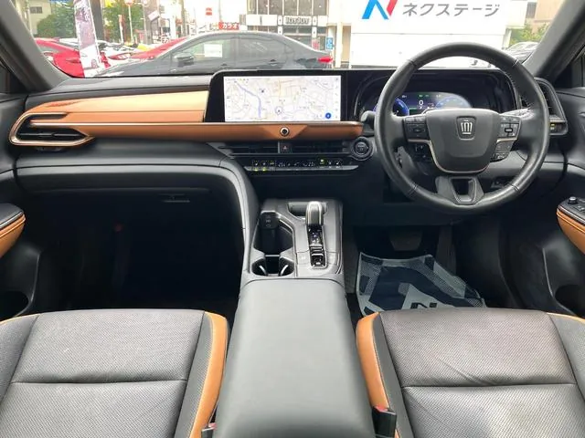 Toyota Crown Cross 2023 photo 2