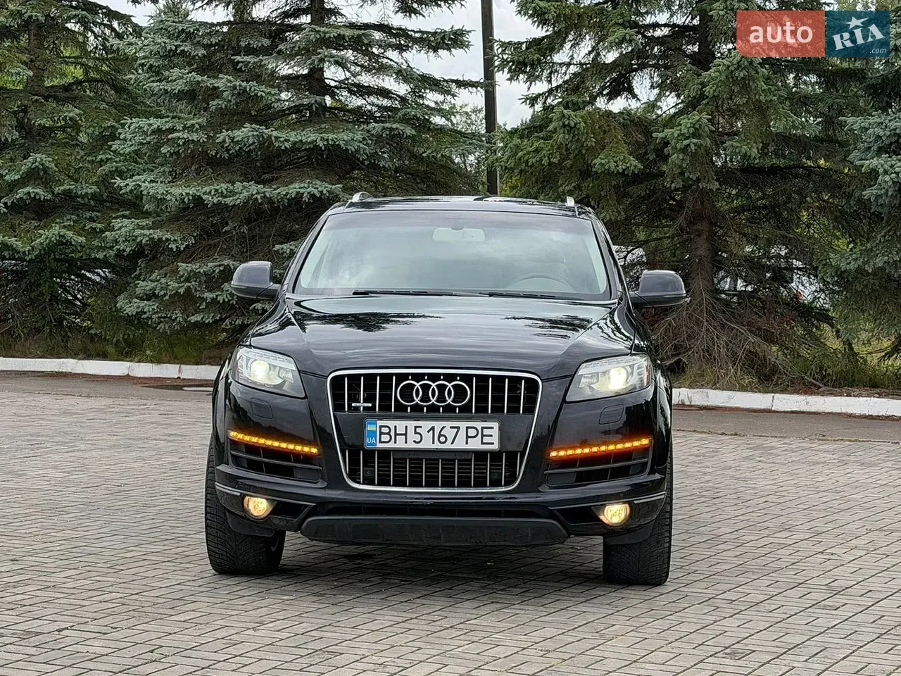 Audi Q7 2015 photo 2
