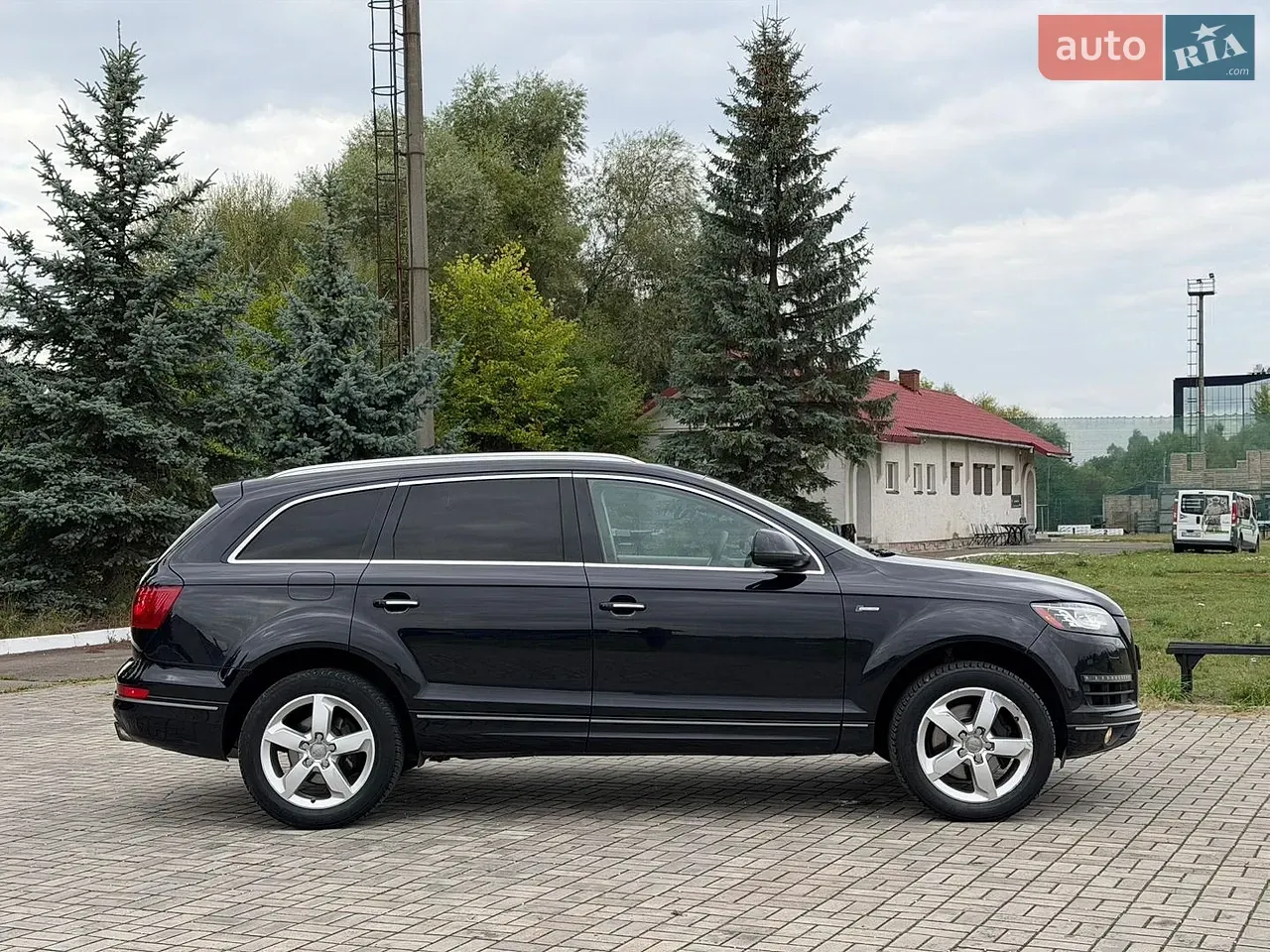 Audi Q7 2015 photo 4