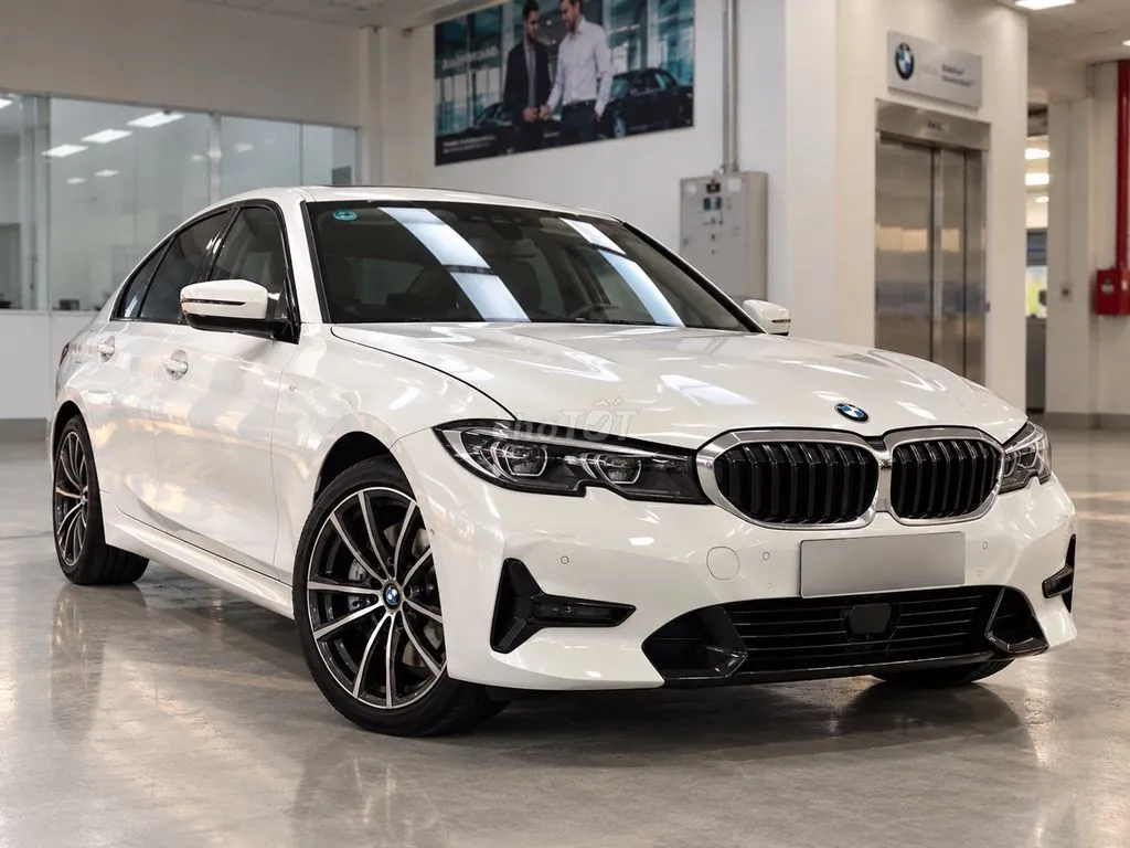 BMW 3 Series 2022 photo 3