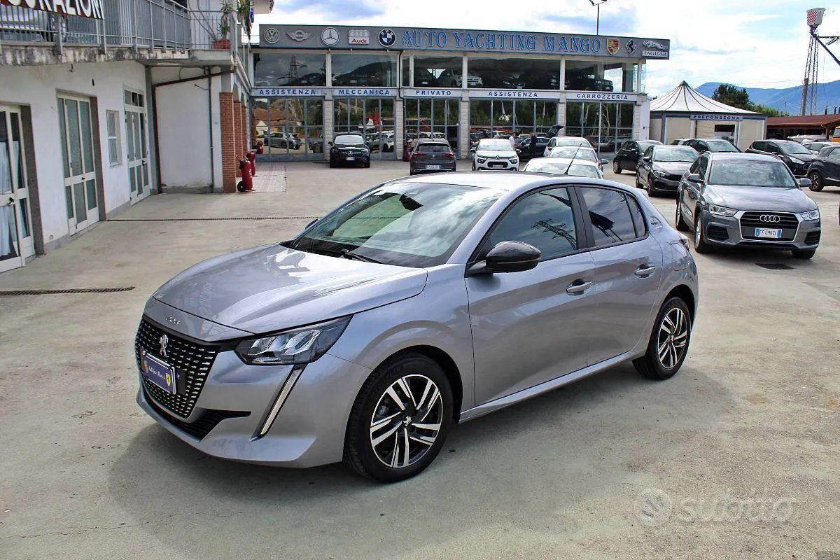 Peugeot 208
