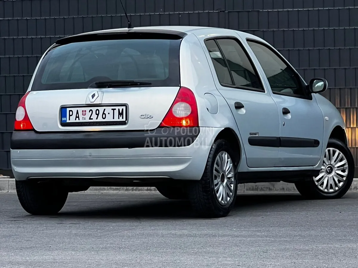 Renault Clio 2003 photo 5